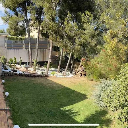 Familidy بيت للعطل باندول
