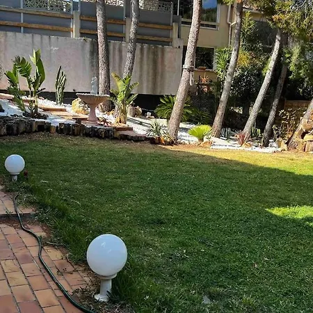 Familidy بيت للعطل باندول